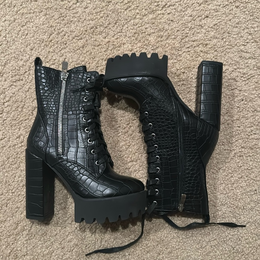 Black Platform Boot